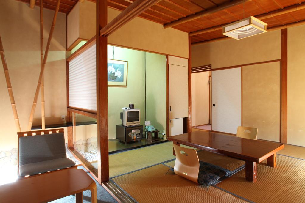 Hatsunoyu Yamanouchi  Room photo